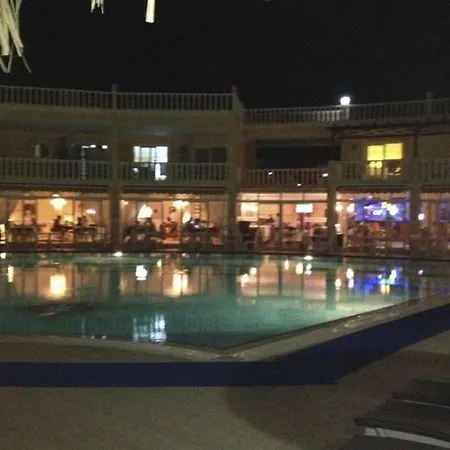 Cara Penthouse At Turquoise Nyaraló *
